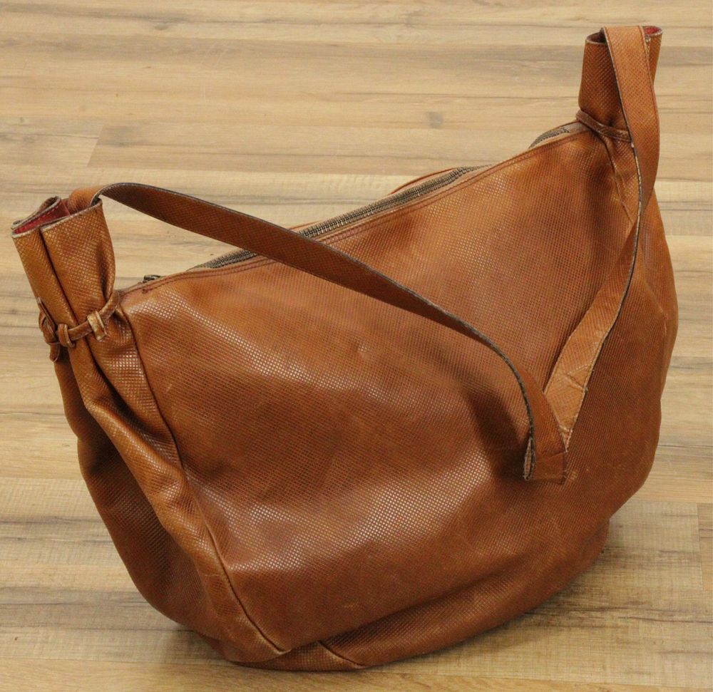 Appraisal: Vintage Bottega Veneta Leather Hobo A very vintage Bottega Veneta