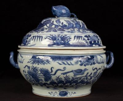 Appraisal: A Chinese blue and white two-handled porcelain tureen th Century