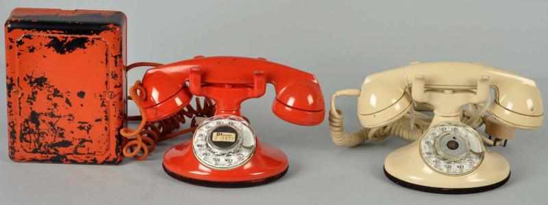 Appraisal: Lot of Colored Western Electric Telephones First is a painted