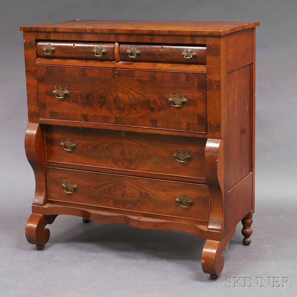 Appraisal: Classical Mahogany Veneer Butler's Desk America th century with two