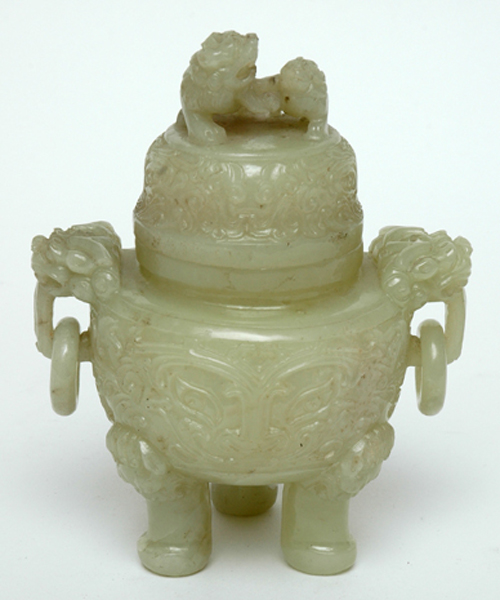 Appraisal: A CHINESE JADE KORO AND COVER th century The body