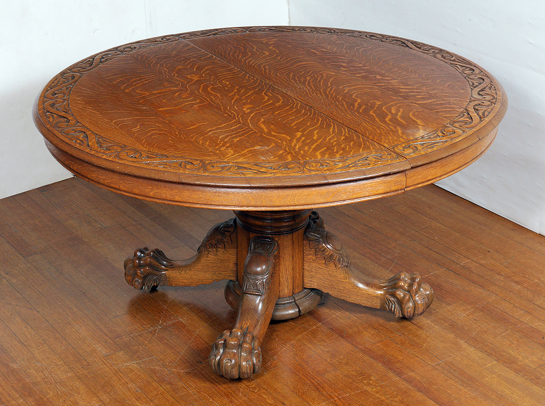 Appraisal: HORNER QUALITY ROUND OAK TABLE Early th century golden oak