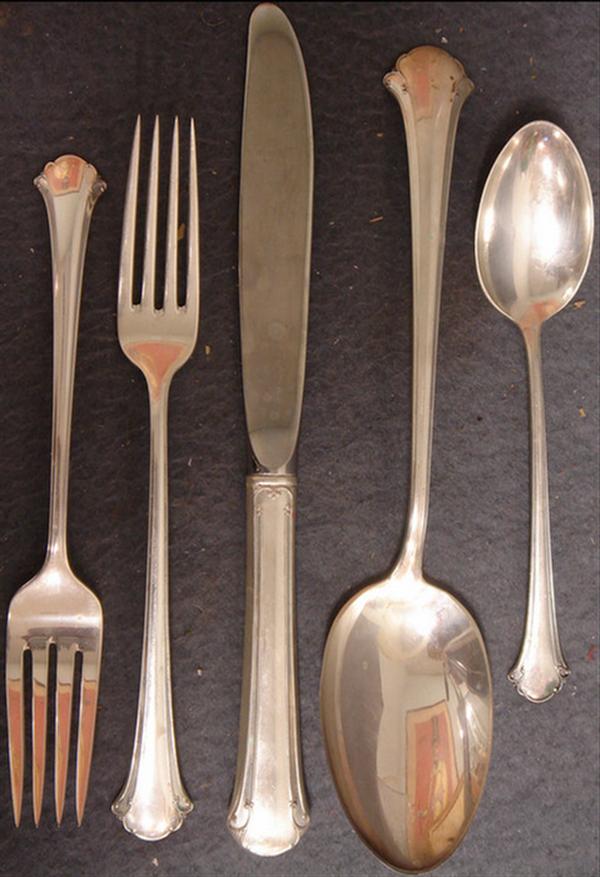 Appraisal: pc Towle Chippendale sterling silver flatware teaspoons dinner forks HH