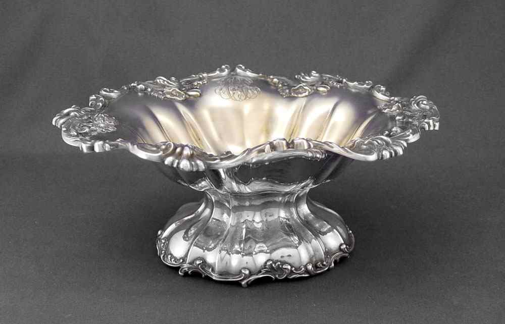 Appraisal: MOUNT VERNON MAUSER STERLING COMPOTE SERVING BOWL Compote on raised