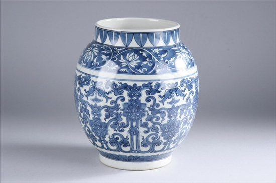 Appraisal: CHINESE BLUE AND WHITE PORCELAIN VASE Guangxu period Floral and