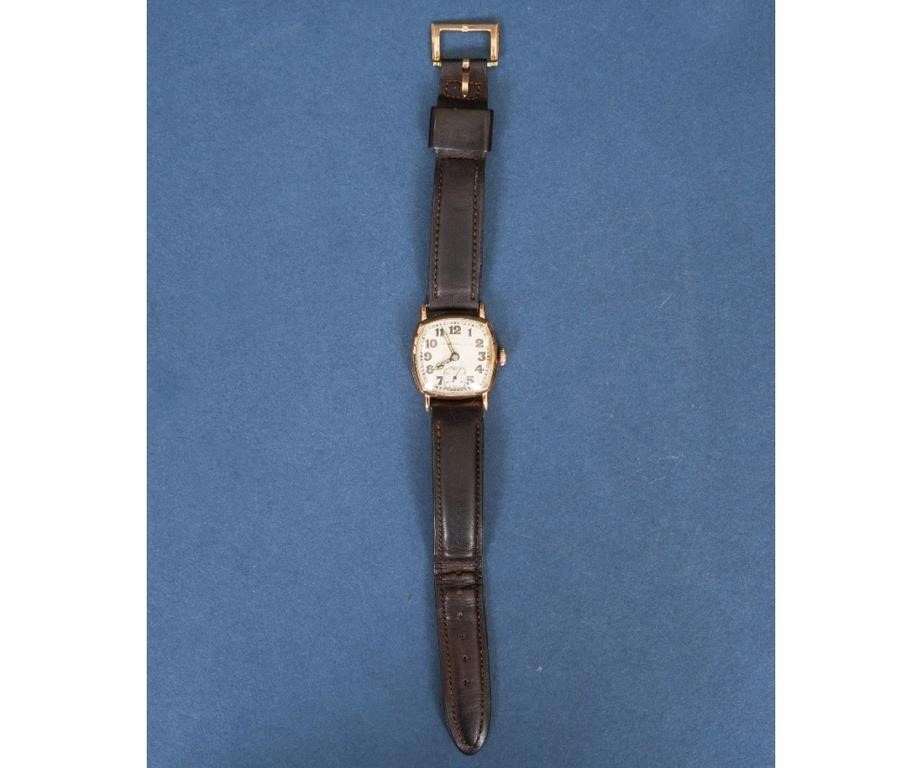 Appraisal: Men's Longines Swiss k gold wrist watch circa 's jewels