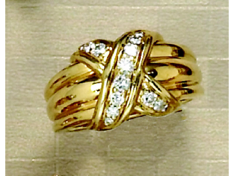 Appraisal: TIFFANY CO DIAMOND RING k yellow gold ring with fluted