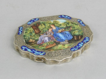 Appraisal: An Italian Silver and Enamel Compact An standard silver compact