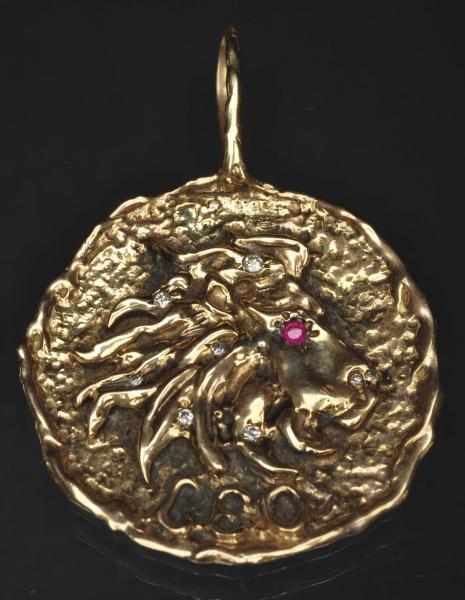 Appraisal: K Y Gold Leo The Lion Pendant With six small