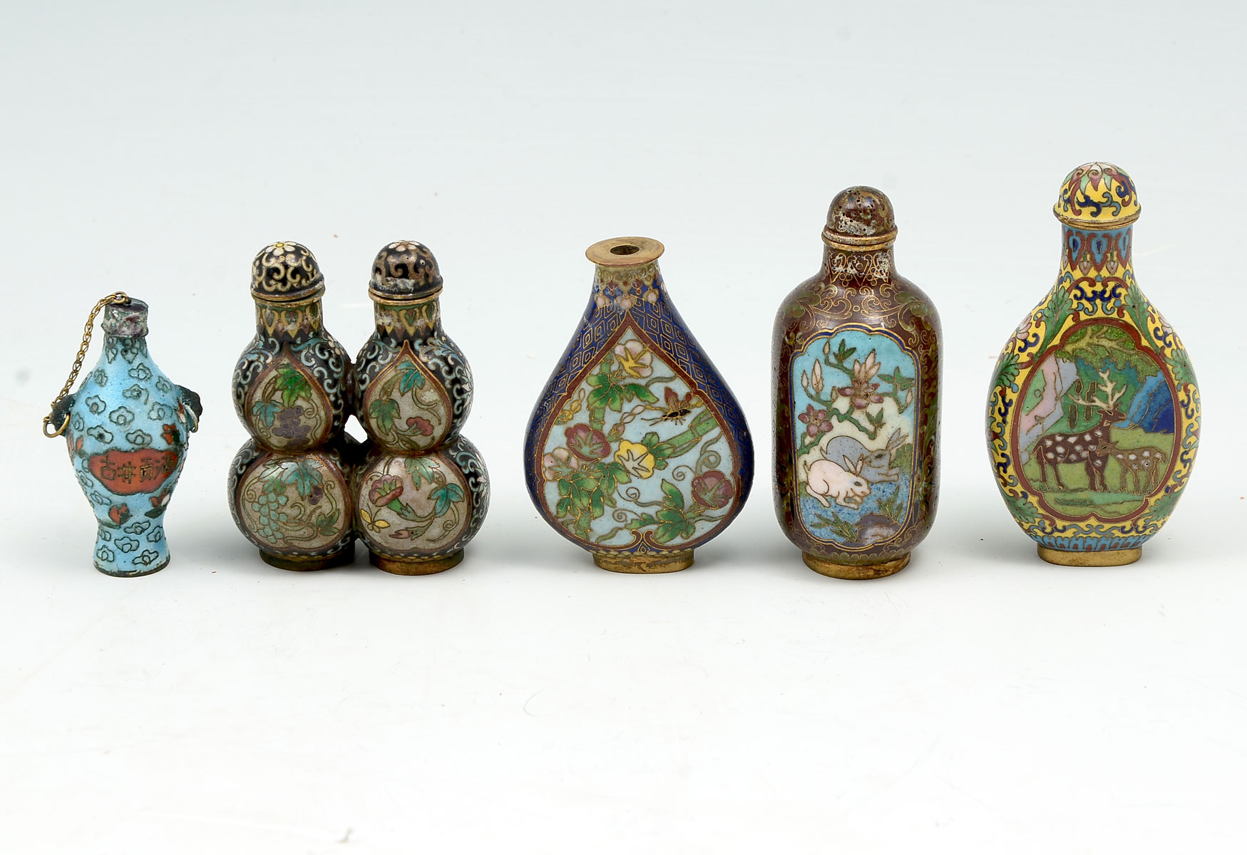 Appraisal: PC CHINESE CLOISONNE SNUFF BOTTLES Comprising Conjoined double gourd with