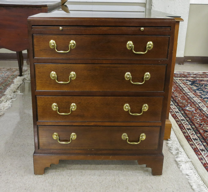 Appraisal: FEDERAL STYLE MAHOGANY BACHELOR CHEST American th century having a