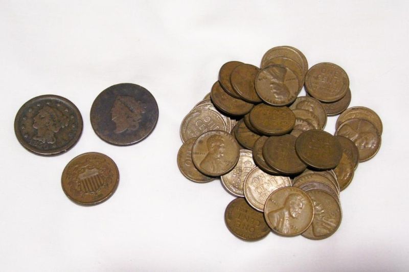 Appraisal: Misc Cent Pieces Includes - Wheat Pennies - Indian Head