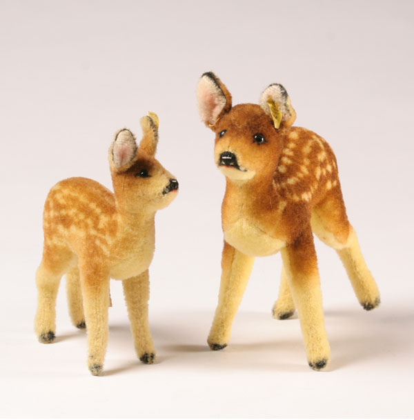 Appraisal: Steiff deer both with ear buttons Steiff labels and US