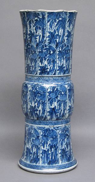 Appraisal: A blue and white porcelain beaker vase Kangxi Period With