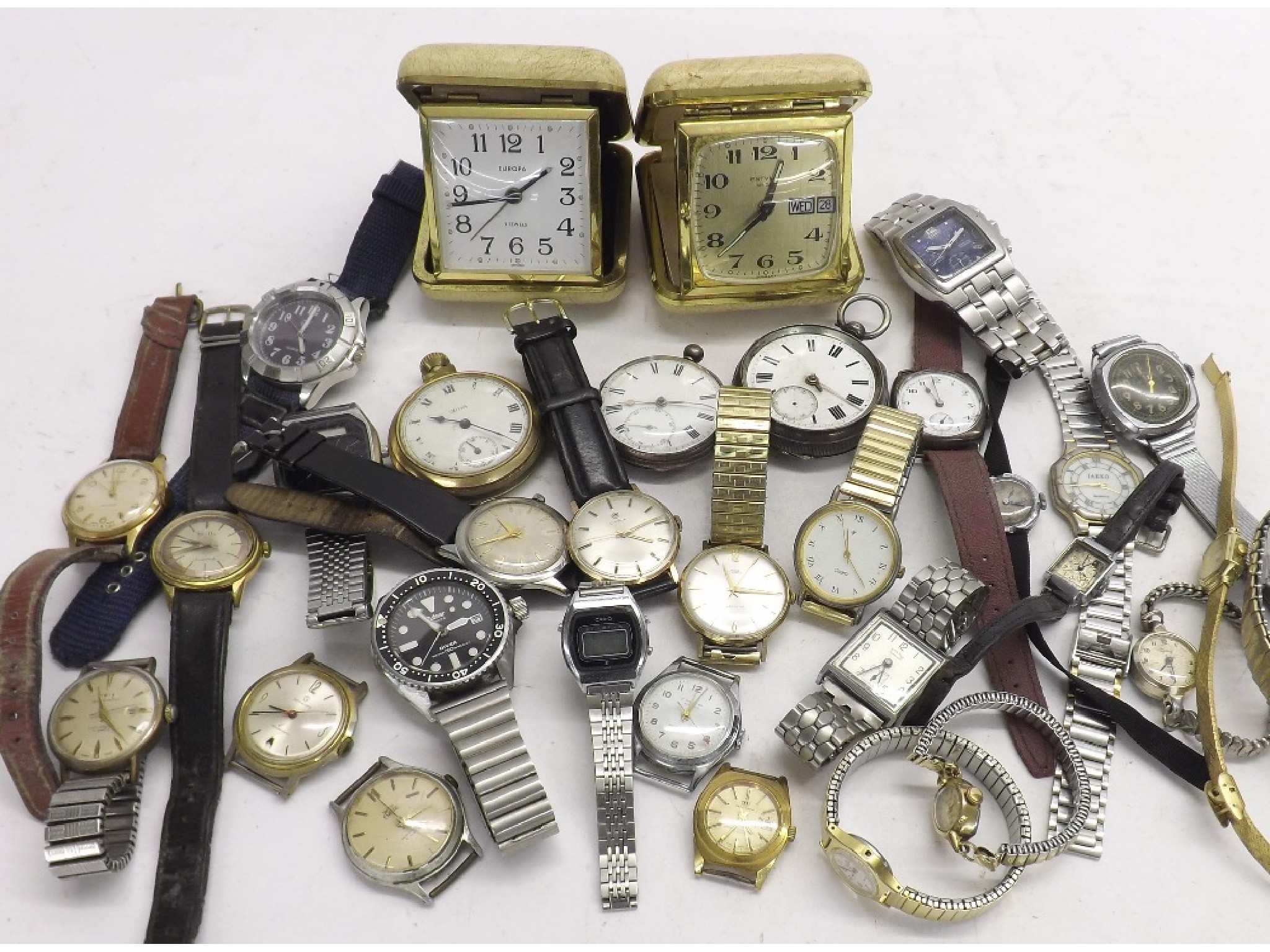 Appraisal: Tub of assorted wristwatches principally for repair silver cushion cased