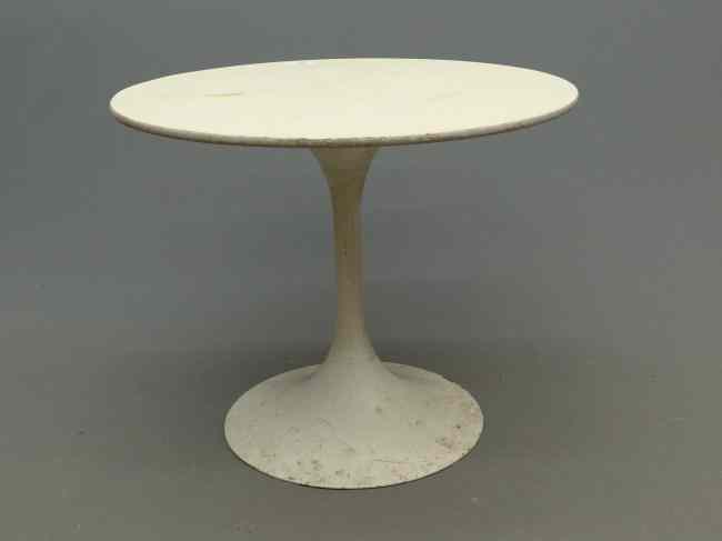 Appraisal: Mid Century Saarinen base table As found