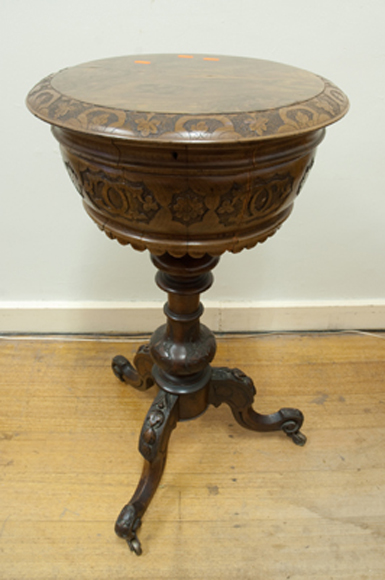 Appraisal: VICTORIAN WALNUT ROUND WORK TABLE