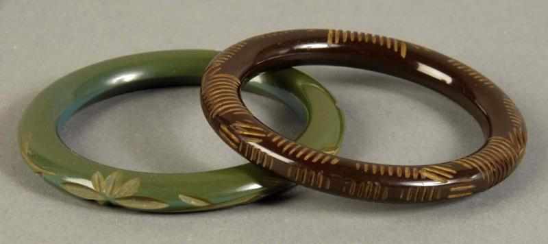 Appraisal: Lot of Carved Bakelite Bangle Bracelets Description Includes one in