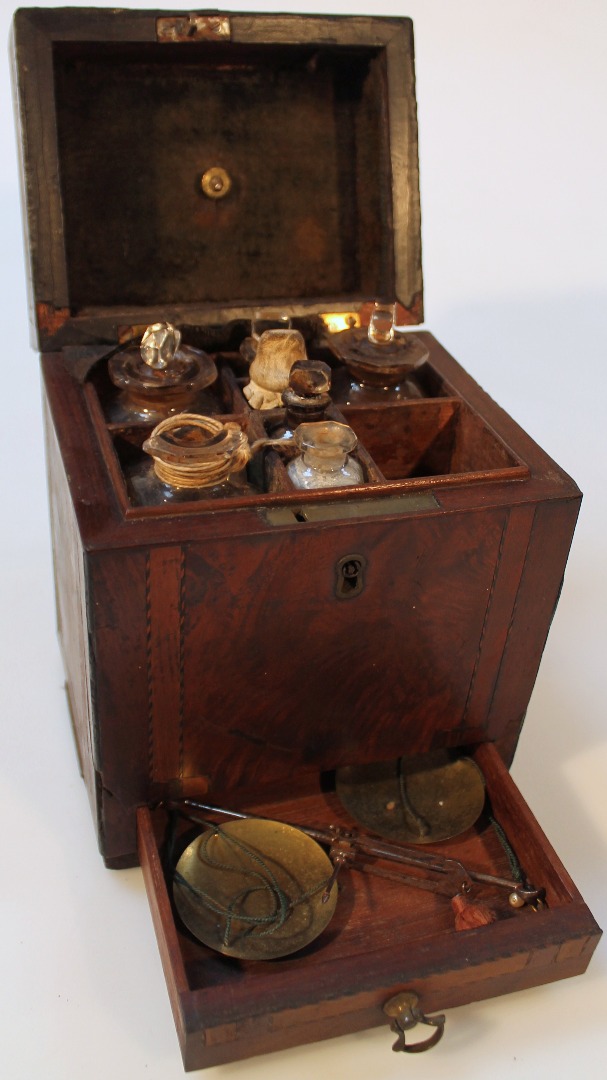 Appraisal: An early thC apothecary box the rectangular caddy with a