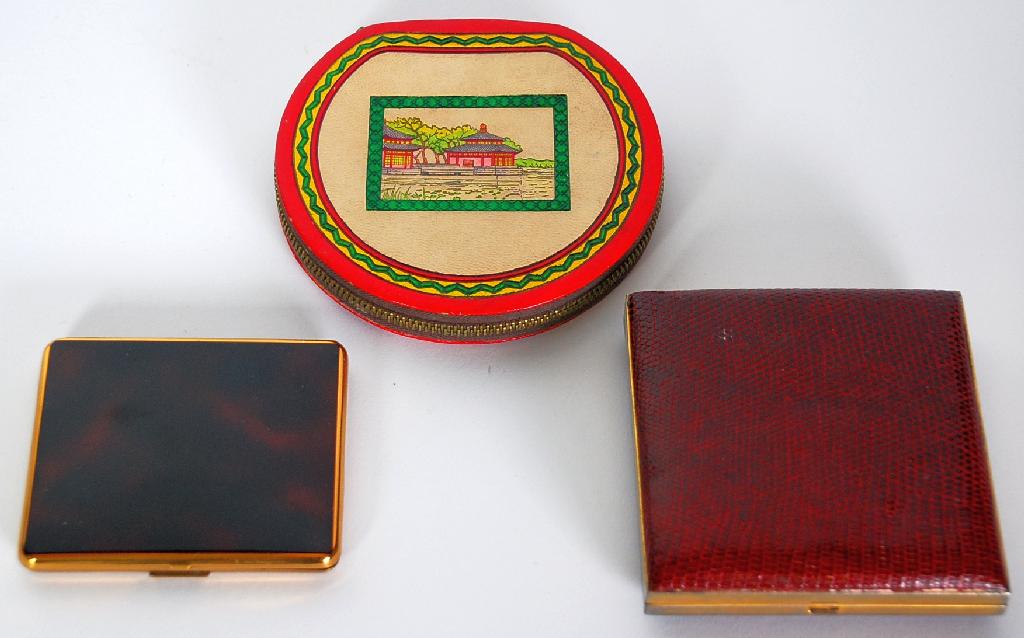 Appraisal: LADY'S FRENCH GILT METAL AND IMITATION TORTOISESHELL OBLONG POWDER COMPACT