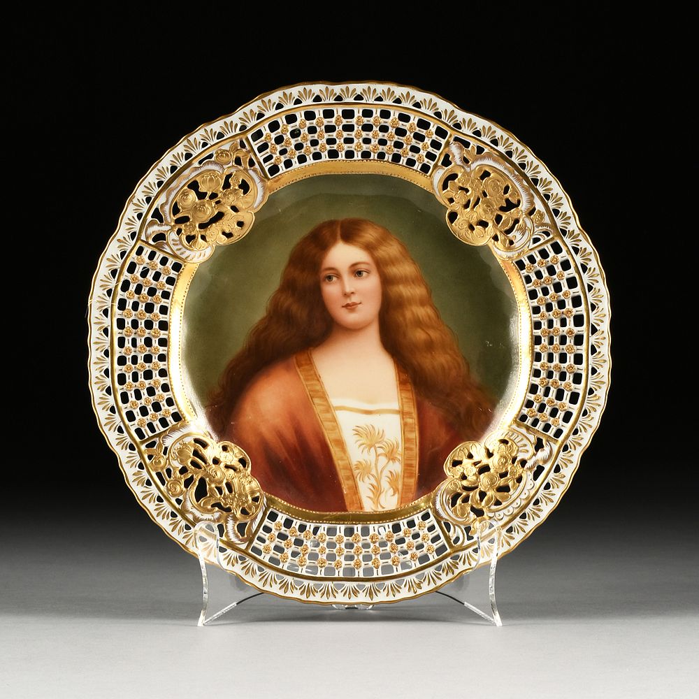 Appraisal: A ROYAL VIENNA STYLE PORCELAIN PLATE WITH PORTRAIT OF AN