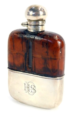 Appraisal: A George V silver hip flask with a glass moulded