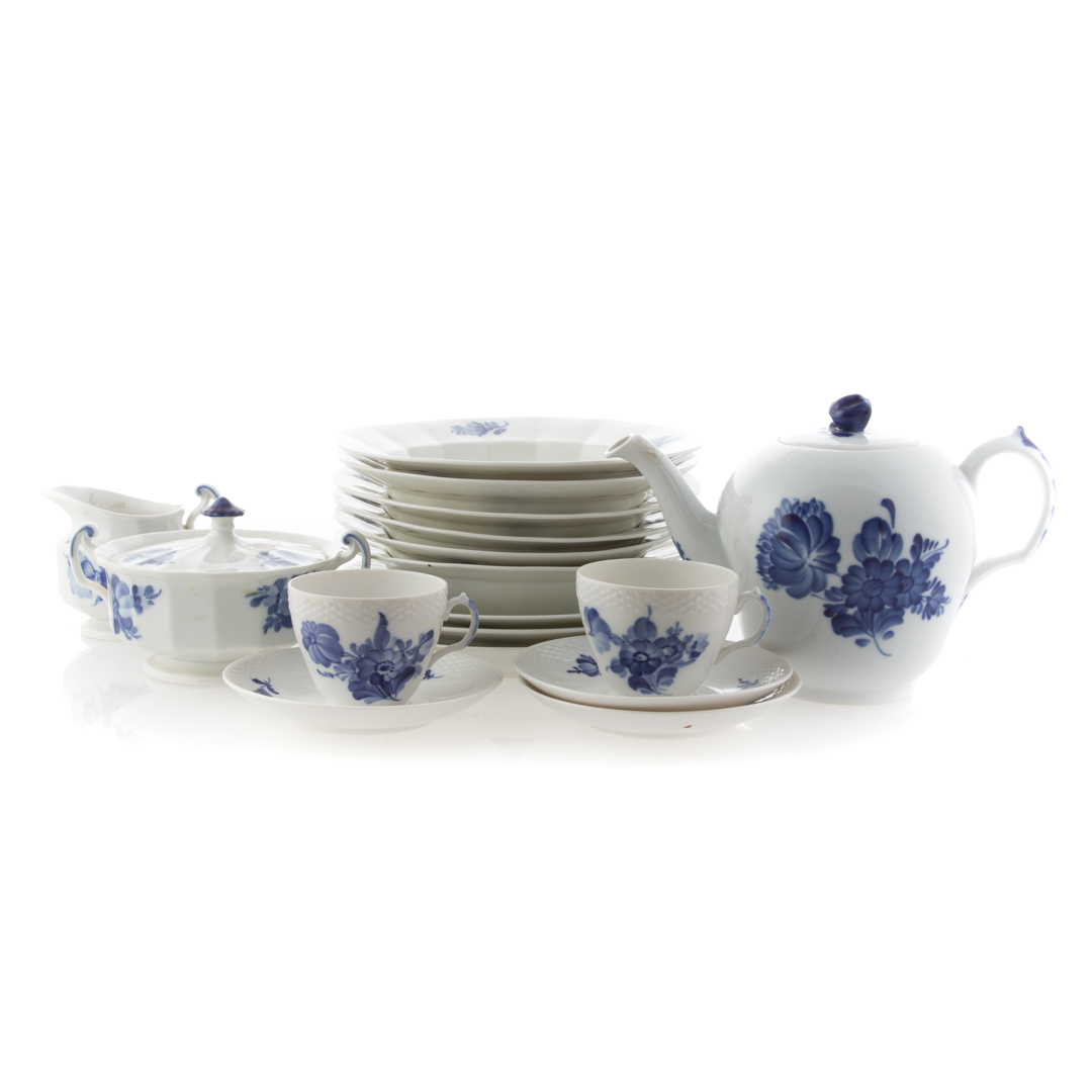 Appraisal: Royal Copenhagen porcelain Blue Flowers pieces including luncheon plates soup