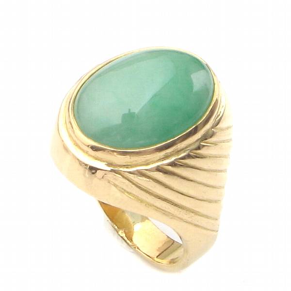 Appraisal: A jadeite and k gold ring size grams gross