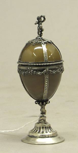 Appraisal: A Renaissance Revival silver and agate miniature standing covered cup