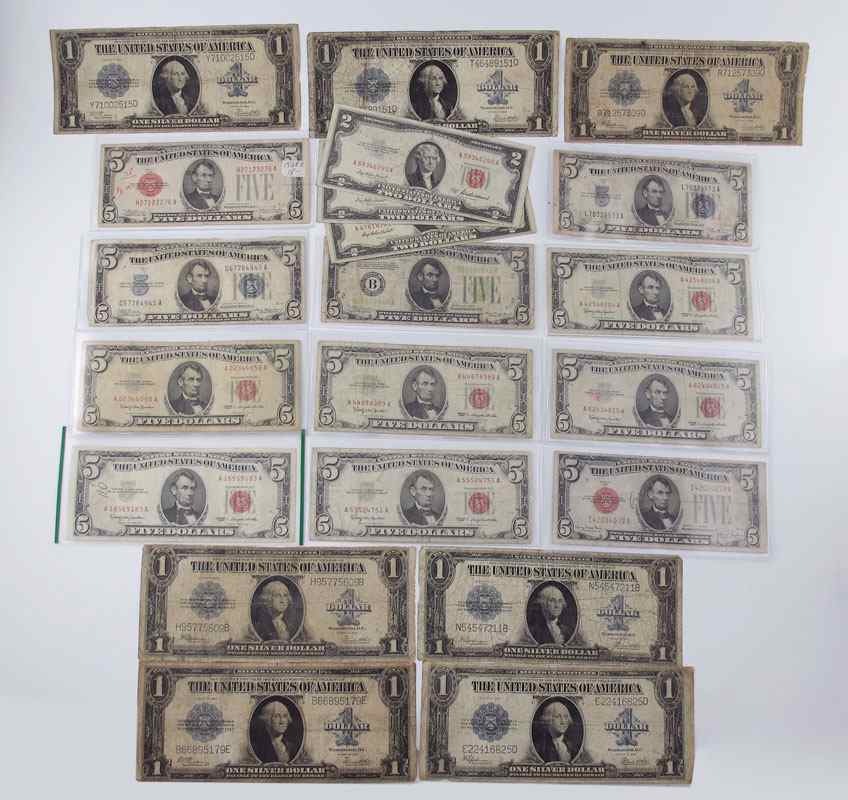 Appraisal: COLLECTION OF US PAPER CURRENCY Approx bills to include to