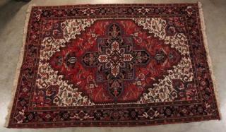 Appraisal: ORIENTAL RUG ' X ' HERIZ ORIENTAL RUG ' X