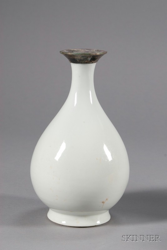 Appraisal: Porcelain Bottle China th century undecorated pear shape six-character Cheng