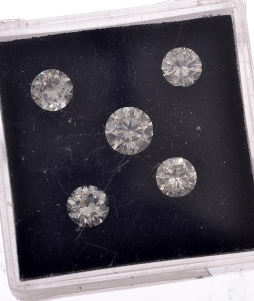 Appraisal: FIVE LOOSE DIAMONDS TOTALLING CTS FIVE LOOSE DIAMONDS TOTALLING CTS