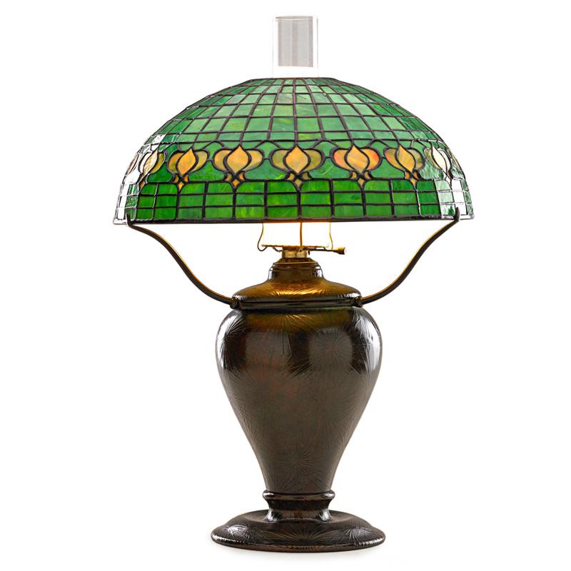 Appraisal: TIFFANY STUDIOS Table lamp Pomegranate shade Condition Report A few