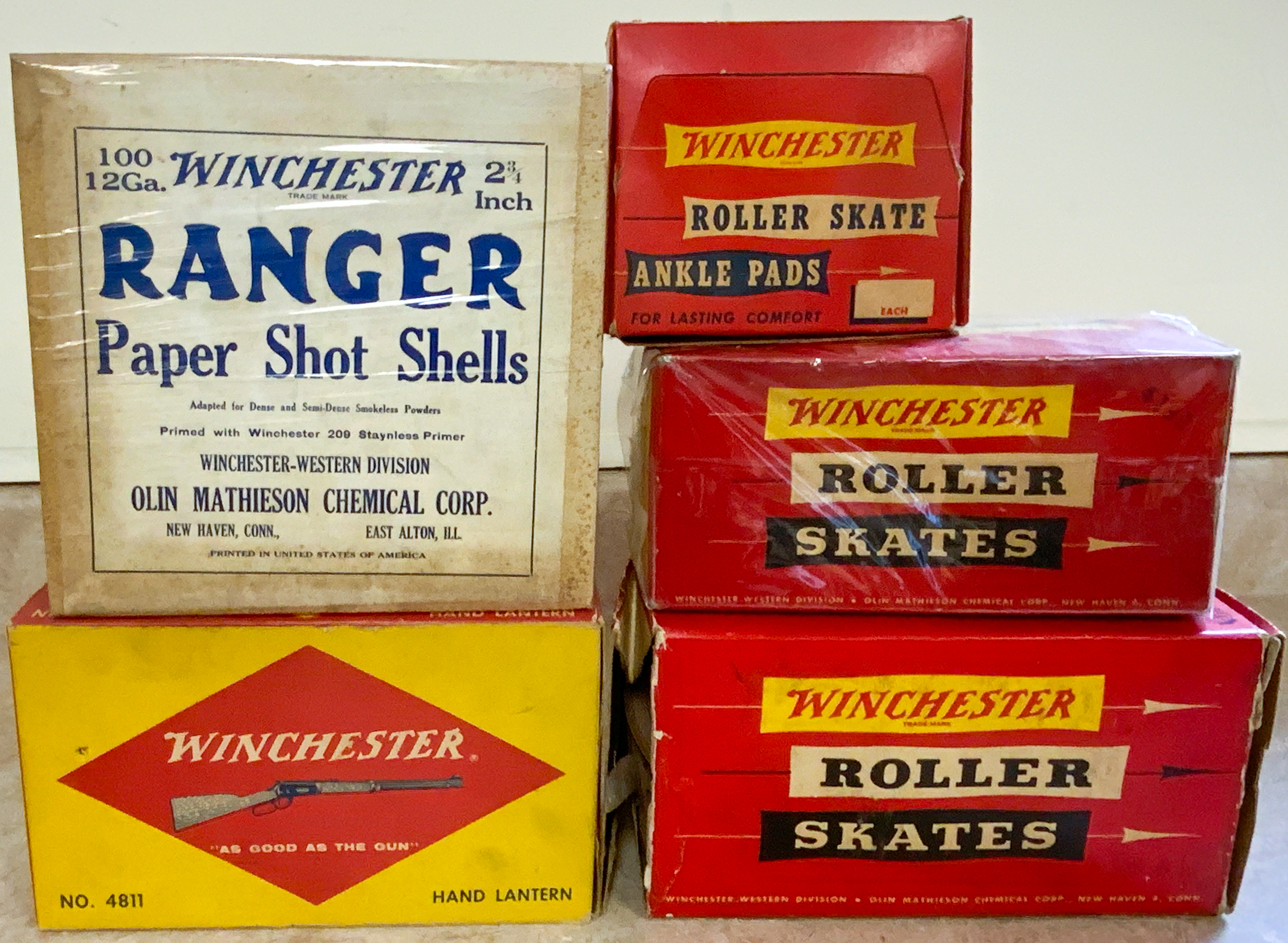 Appraisal: GROUP OF WINCHESTER ITEMS In original boxes Including Hand lantern