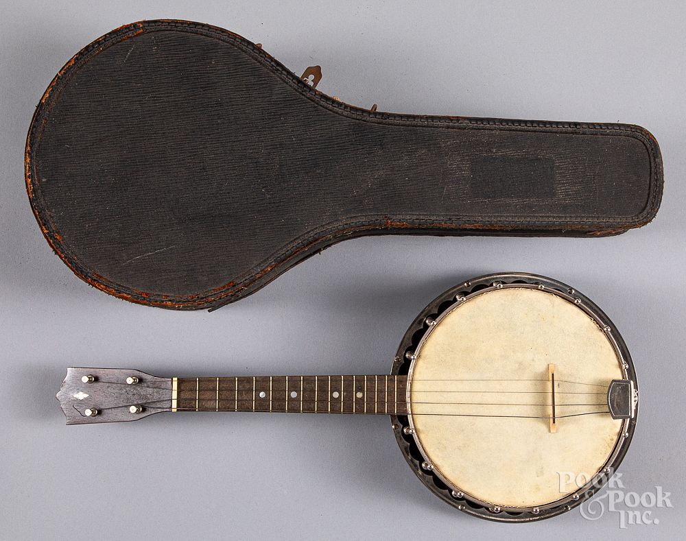 Appraisal: Grover banjo with case Grover banjo with case l Condition