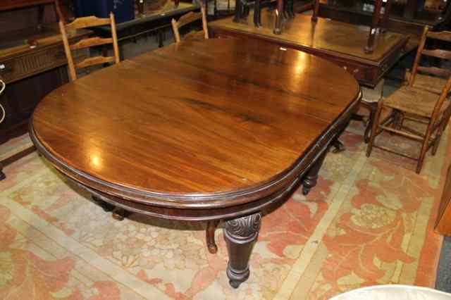 Appraisal: A VICTORIAN MAHOGANY D END EXTENDING DINING TABLE on heavy