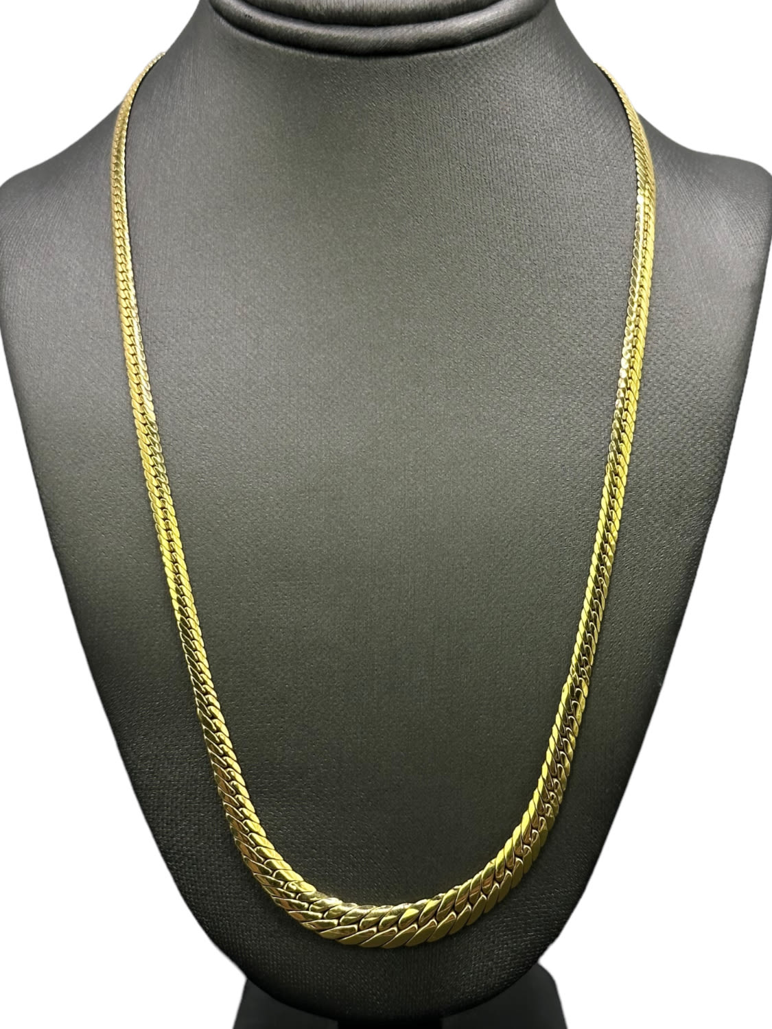 Appraisal: K Gold Italian Graduated Link NecklaceWeight g