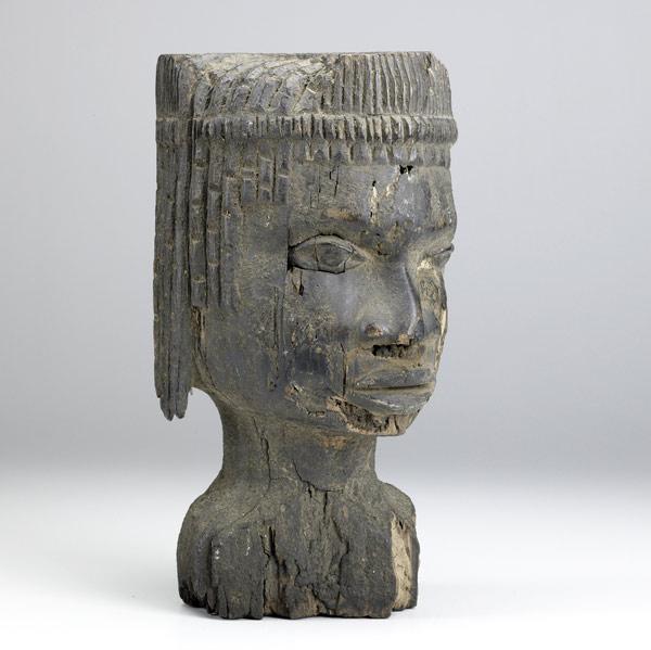 Appraisal: Benin or Bini portrait head Benin Africa Carved wooden memorial