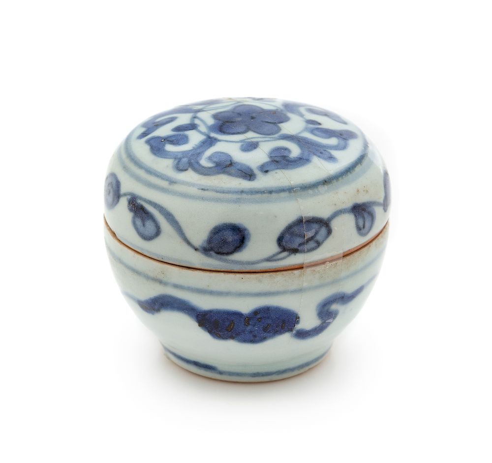 Appraisal: A Chinese Blue and White Porcelain Seal Paste Box and