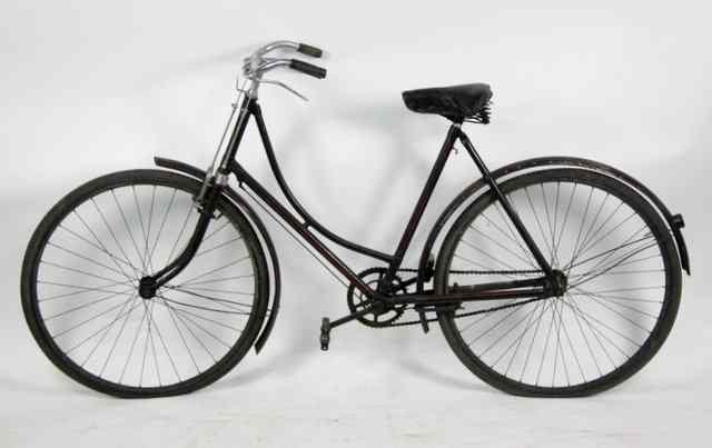 Appraisal: An Elswick lady's bicycle with Middlemore leather saddle