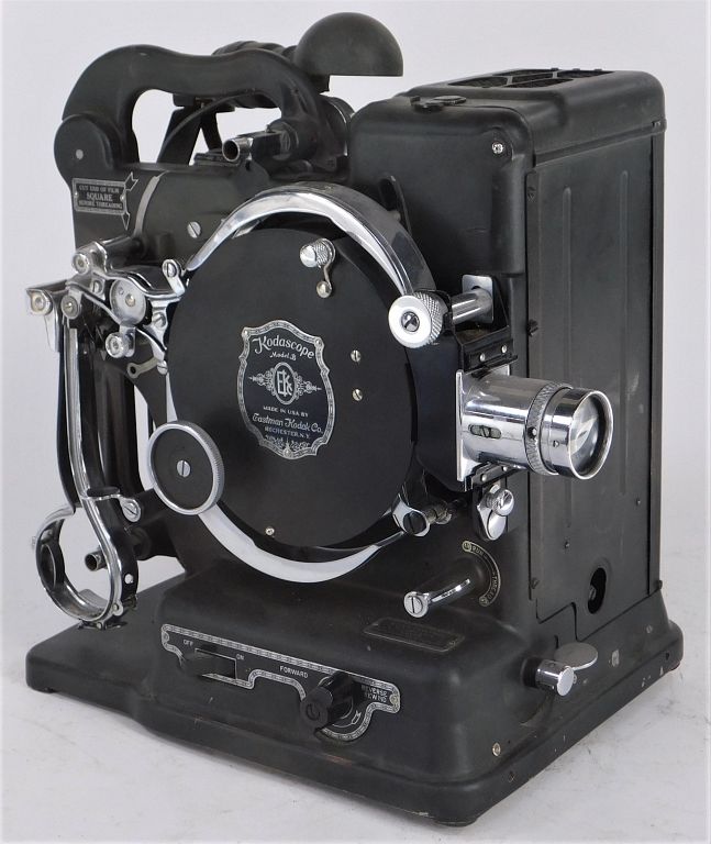 Appraisal: Kodak Kodascope Model B mm Film Projector Kodak Kodascope Model