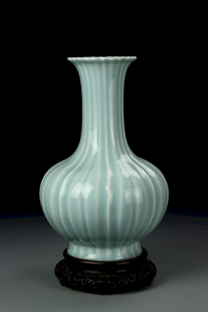 Appraisal: Chinese Celadon Glazed Vase Qing Dynasty flared wide rim round