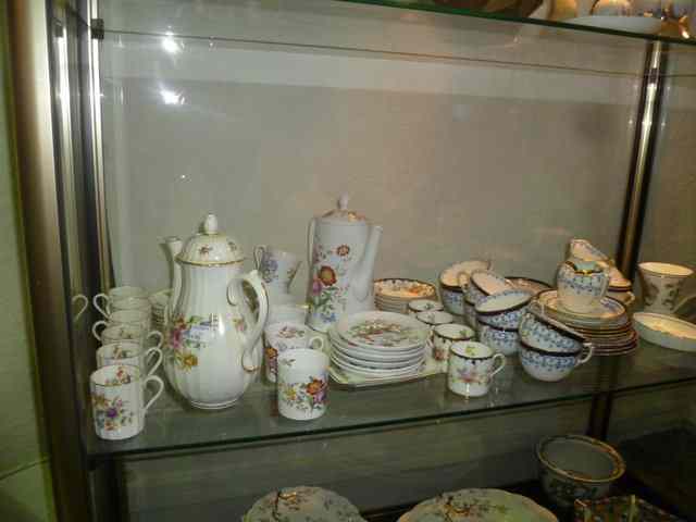 Appraisal: A ROYAL WORCESTER ROANOKE COFFEE SET a Spode coffee set