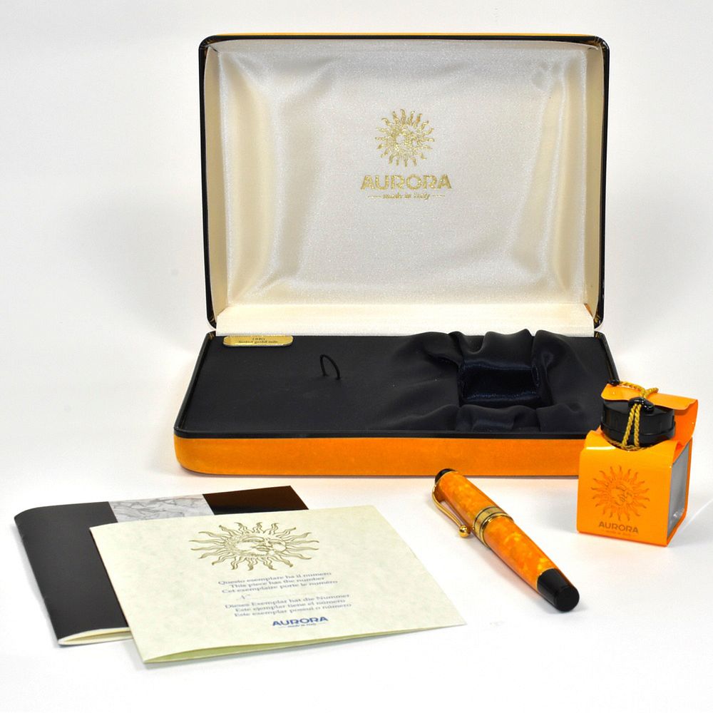 Appraisal: Aurora Sole Limited Edition Fountain Pen Aurora Sole limited edition