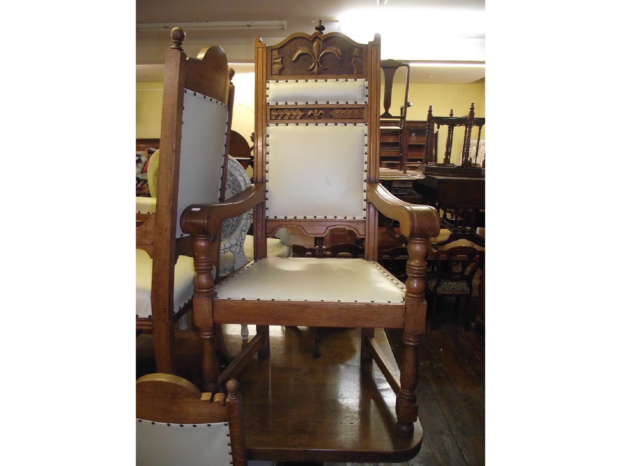 Appraisal: A Georgian mahogany bow fronted freestanding washstand enclosed by two