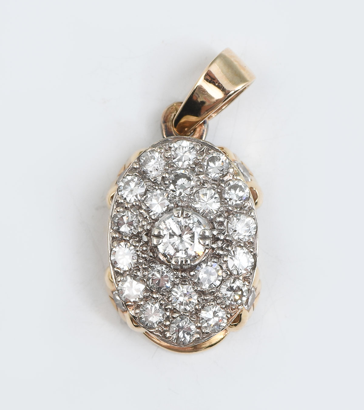 Appraisal: K OVAL PENDANT SET WITH CTW DIAMONDS Lovely K yellow