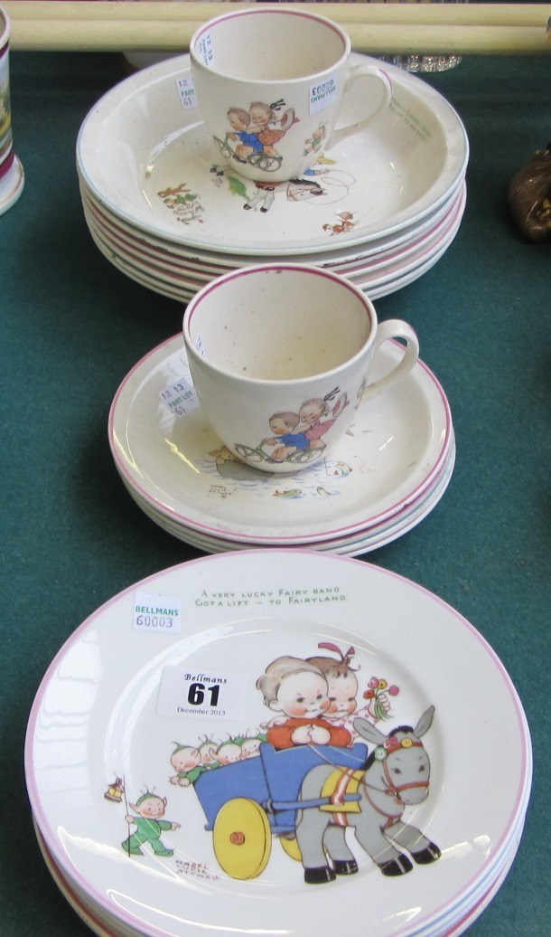 Appraisal: A quantity of Shelley and Simpsons tea and breakfast wares