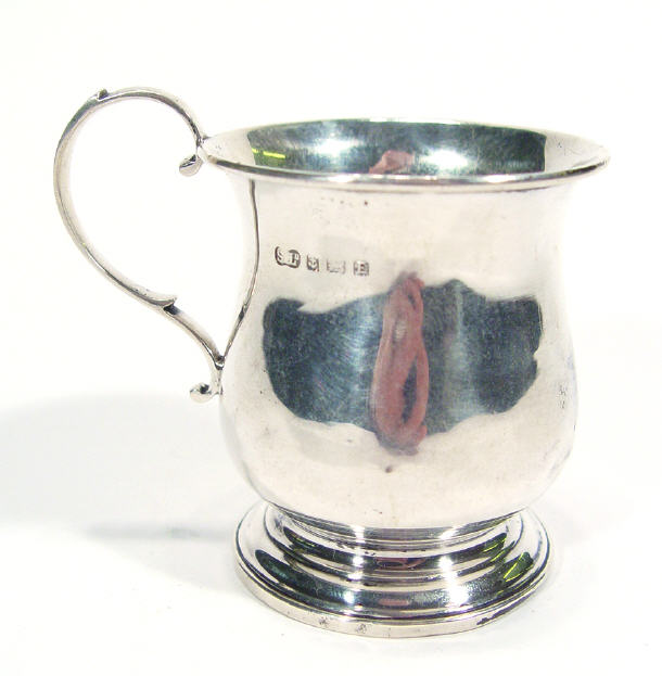 Appraisal: Small silver tankard Birmingham cm high