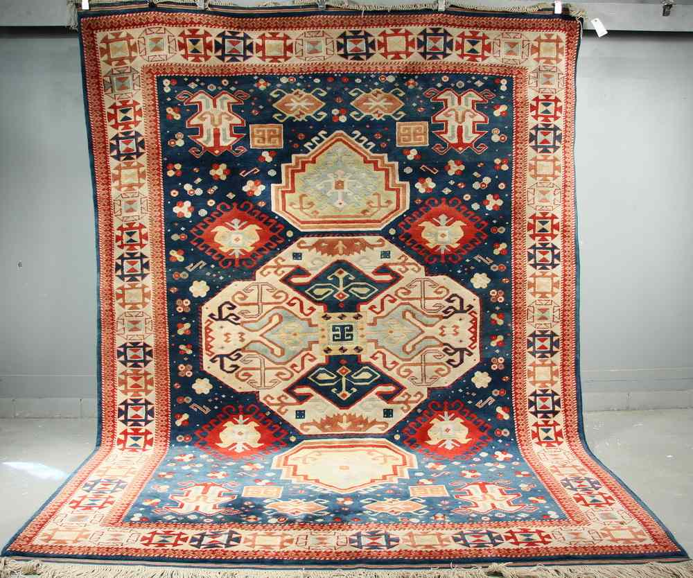 Appraisal: CARPET - ' '' x ' '' - Oriental carpet